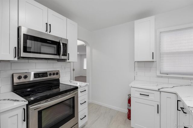 11314 Hazelton, Redford Charter Township, MI 48239