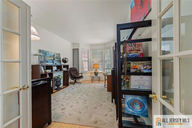 95 Crescent Way 95, Monroe, NJ 08831
