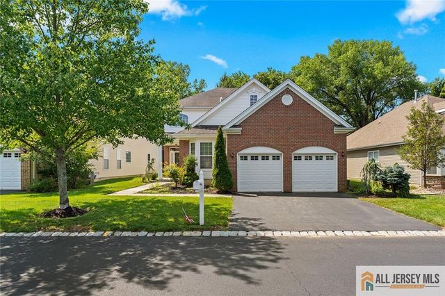 95 Crescent Way 95, Monroe, NJ 08831
