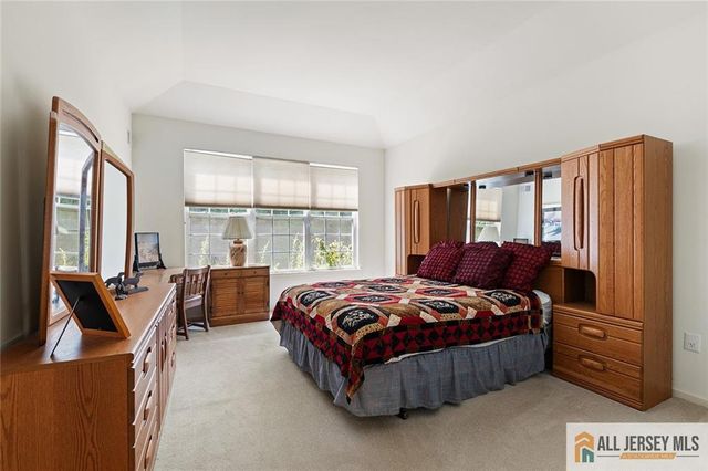 95 Crescent Way 95, Monroe, NJ 08831
