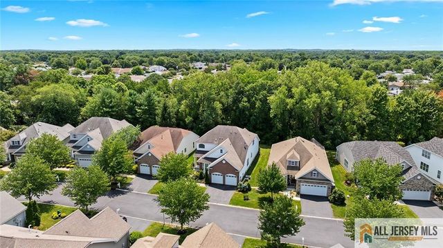 95 Crescent Way 95, Monroe, NJ 08831