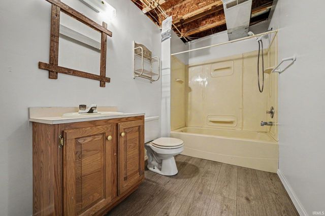 18400 County Road 42, Goshen, IN 46526