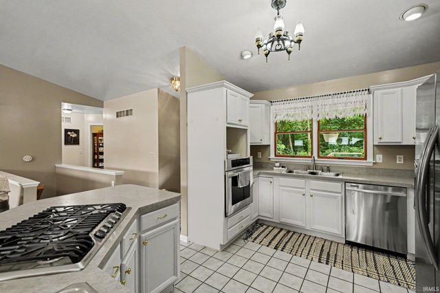 18400 County Road 42, Goshen, IN 46526