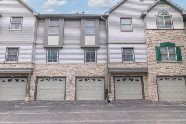 9258 W Kelly PLACE, Hales Corners, WI 53130