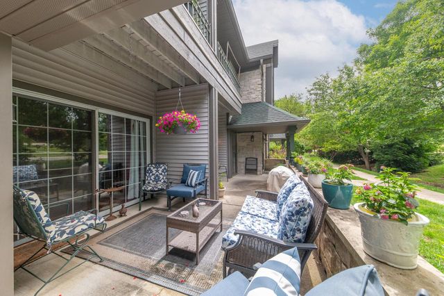 9258 W Kelly PLACE, Hales Corners, WI 53130