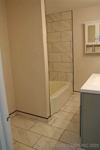 511 7th SE, Ardmore, OK 73401