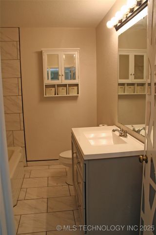 511 7th SE, Ardmore, OK 73401