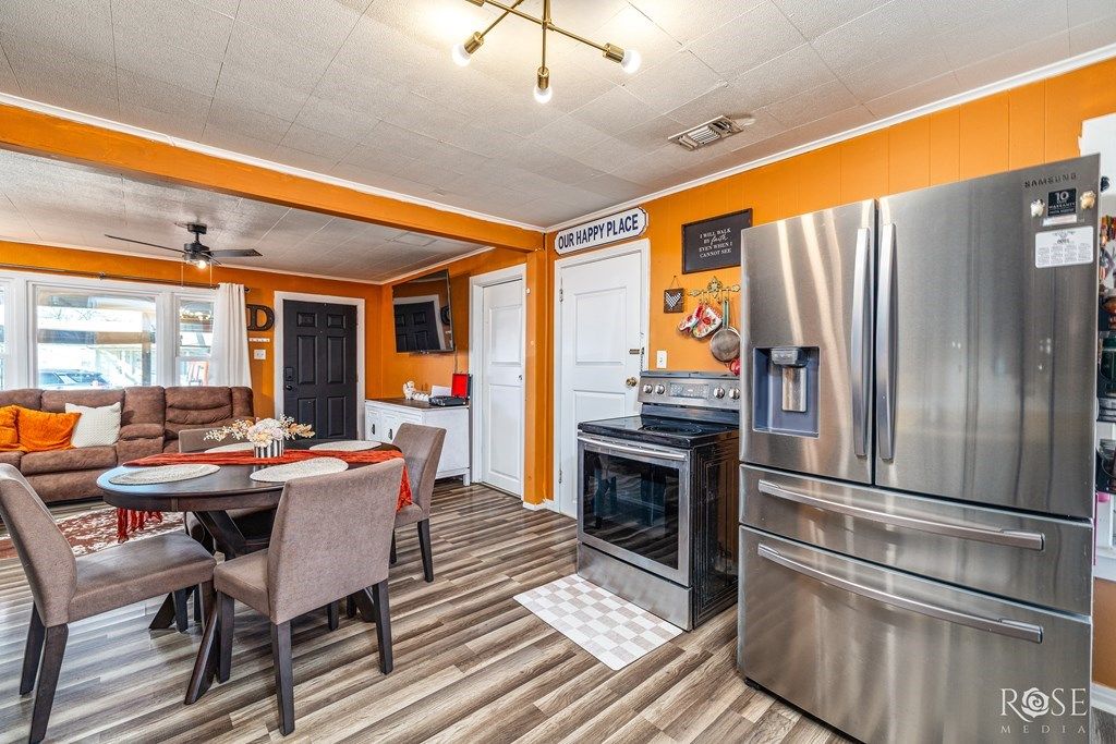 Image 4 of property listing at 210 St Johns St, San Angelo, TX 76905