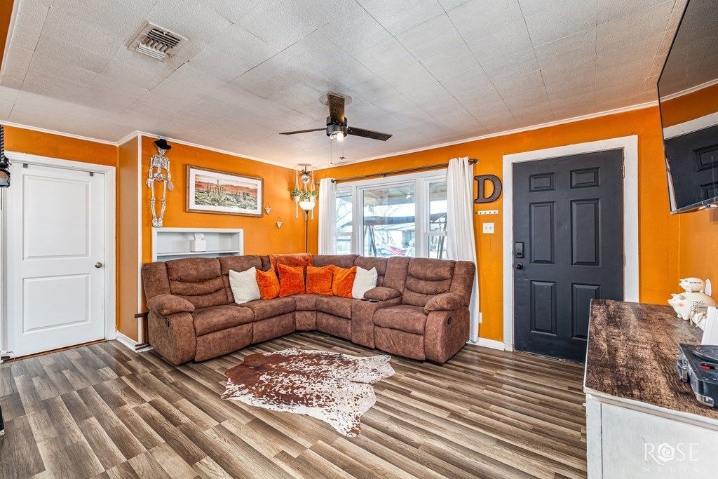 Image 8 of property listing at 210 St Johns St, San Angelo, TX 76905