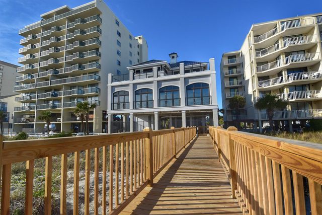 2406 Kings Bay Dr, North Myrtle Beach, SC 29582