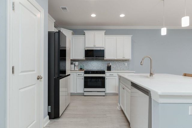 2406 Kings Bay Dr, North Myrtle Beach, SC 29582