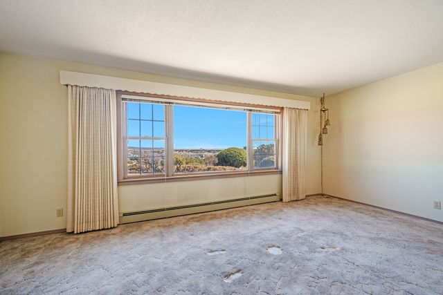 197 Sunrise Road, Santa Fe, NM 87507