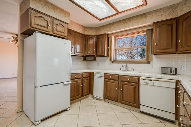 197 Sunrise Road, Santa Fe, NM 87507