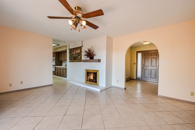 197 Sunrise Road, Santa Fe, NM 87507