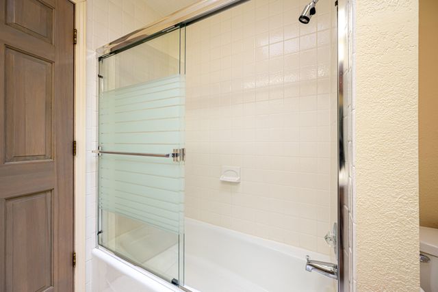 197 Sunrise Road, Santa Fe, NM 87507