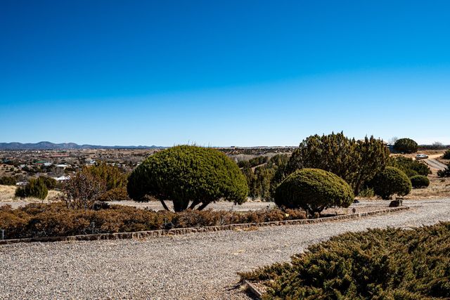 197 Sunrise Road, Santa Fe, NM 87507