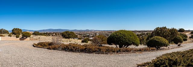 197 Sunrise Road, Santa Fe, NM 87507