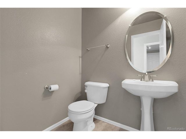 19615 E Caspian Cir, Aurora, CO 80013