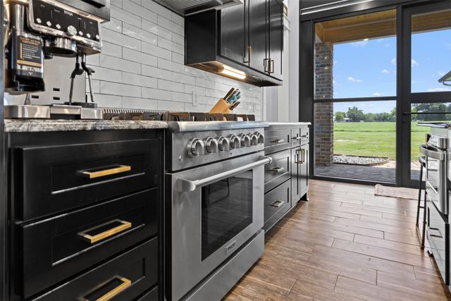 1218 VZ County Road 4133, Canton, TX 75103