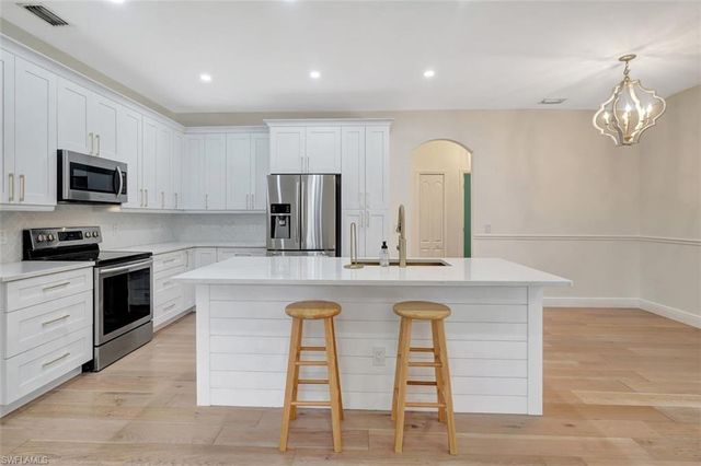 5794 Elizabeth Ann WAY, Fort Myers, FL 33912