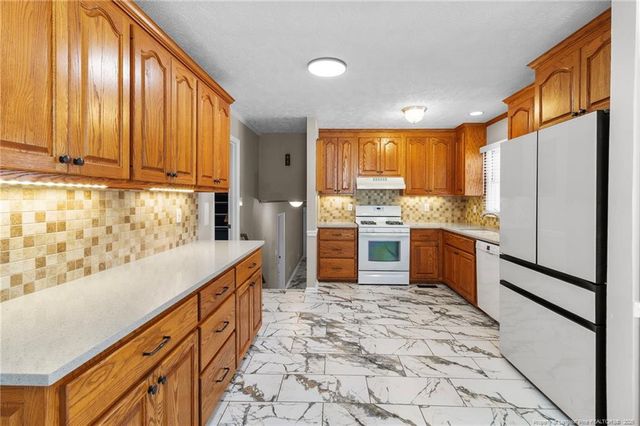 2520 Lull Water Drive, Fayetteville, NC 28306