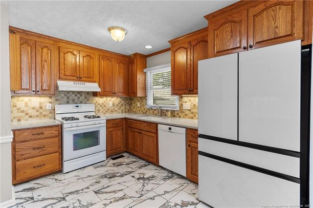 2520 Lull Water Drive, Fayetteville, NC 28306