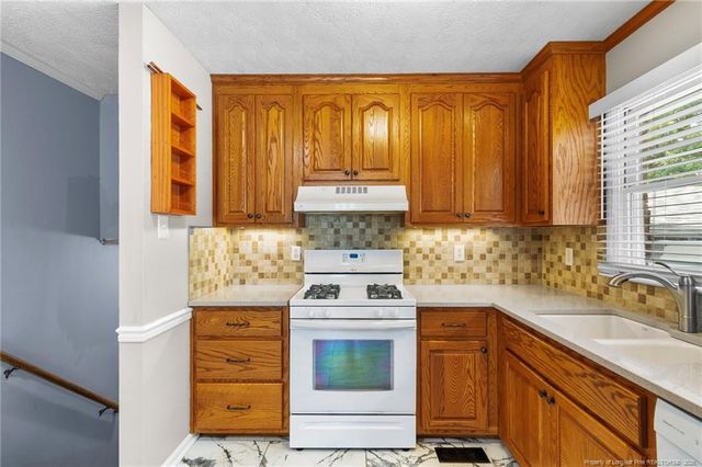 2520 Lull Water Drive, Fayetteville, NC 28306