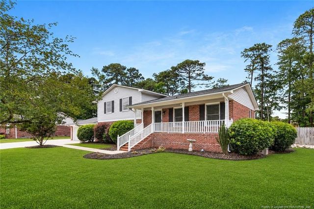 2520 Lull Water Drive, Fayetteville, NC 28306