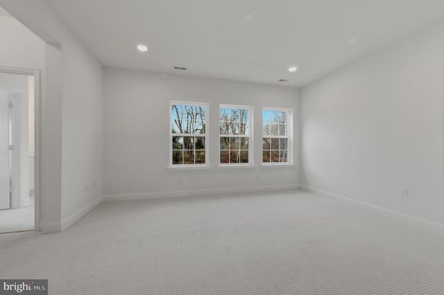 253 GROVE VIEW DR, Hockessin, DE 19707