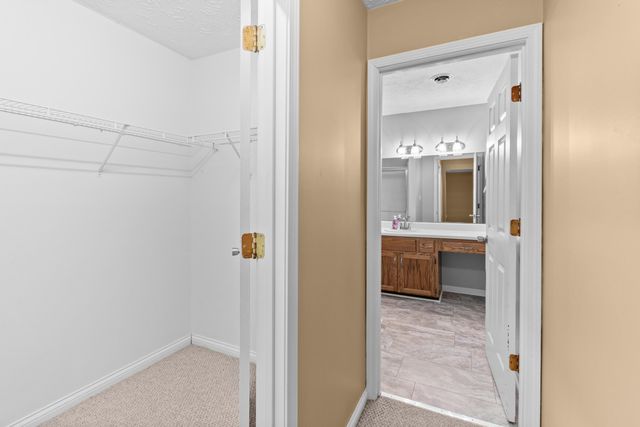 104 Meadowcrest Drive, Somerset, KY 42503