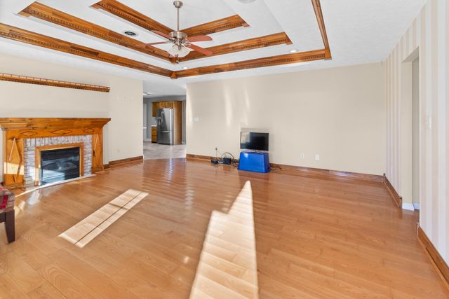 104 Meadowcrest Drive, Somerset, KY 42503