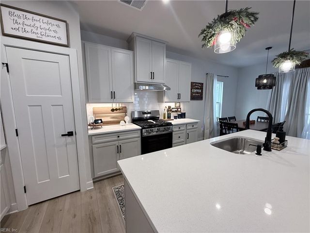 114 Trawler Trip, Poquoson, VA 23662