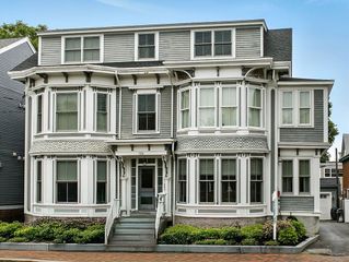 132 High St B, Newburyport, MA 01950