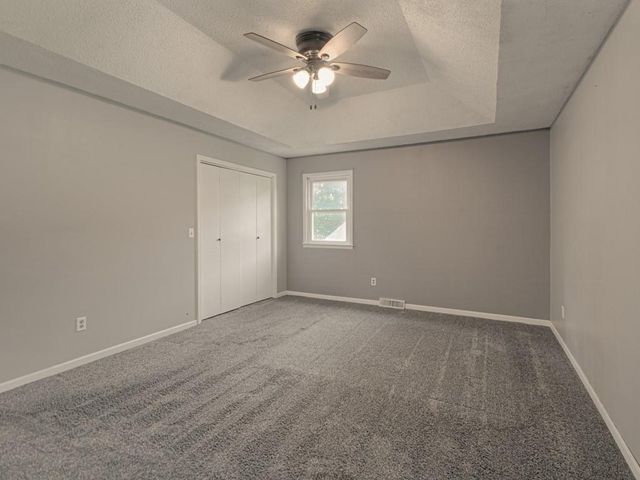 406 Meadow Lane, Raymore, MO 64083