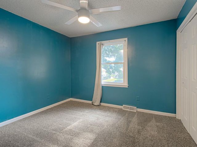 406 Meadow Lane, Raymore, MO 64083