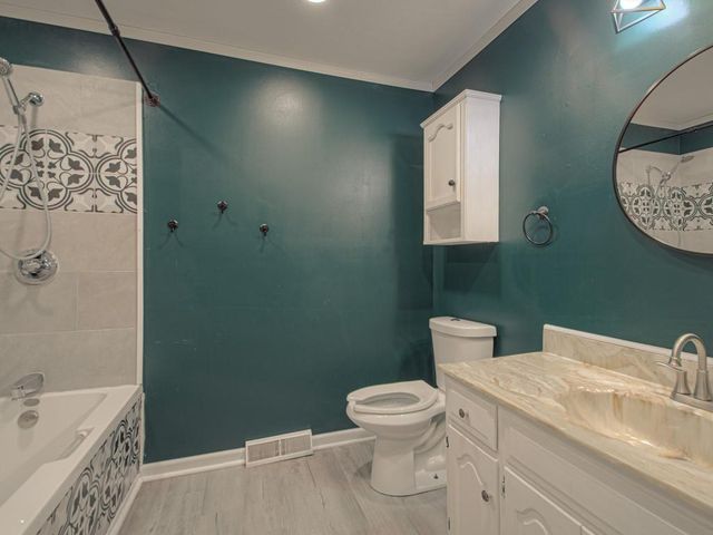 406 Meadow Lane, Raymore, MO 64083