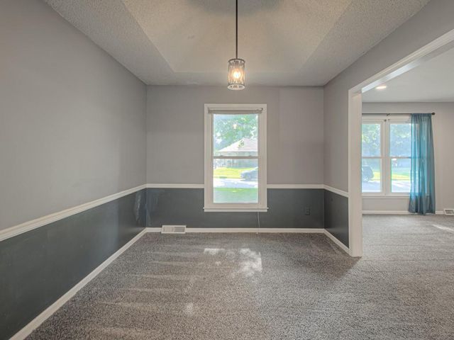 406 Meadow Lane, Raymore, MO 64083