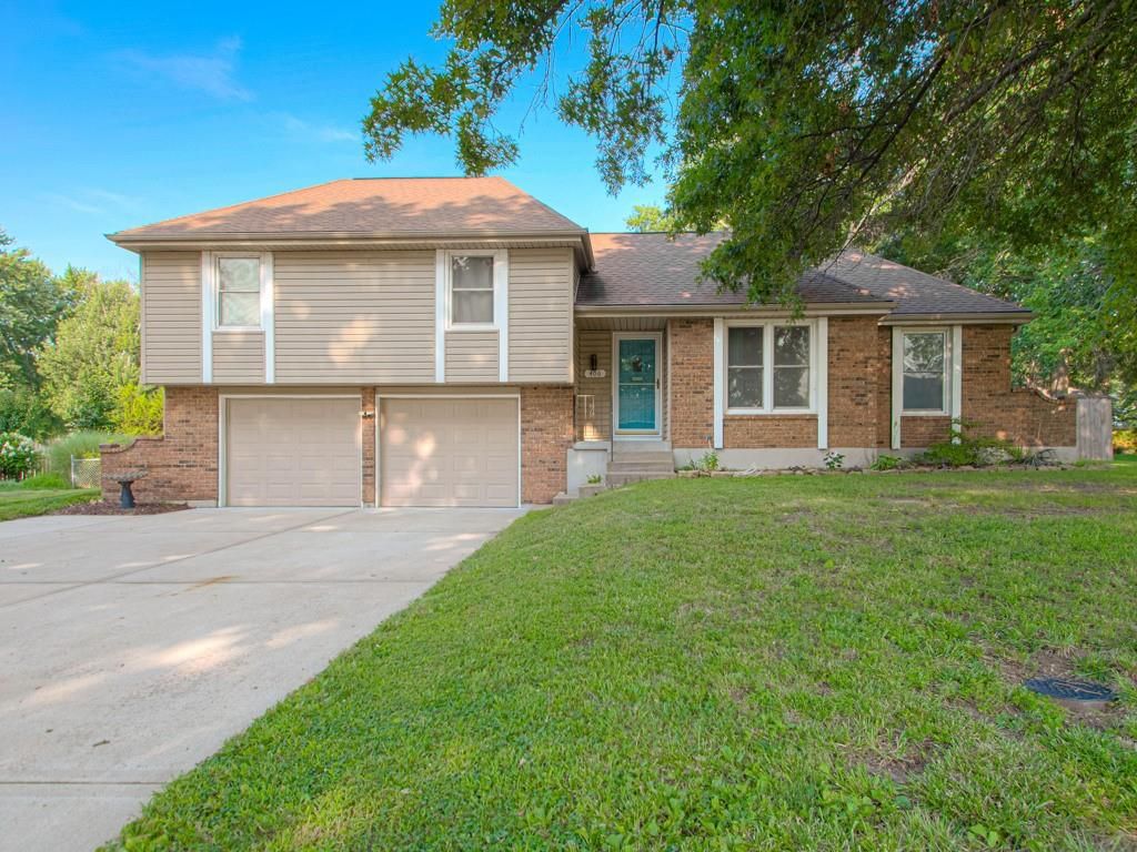 406 Meadow Lane, Raymore, MO 64083