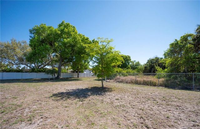 5503 Port RD, North Fort Myers, FL 33917