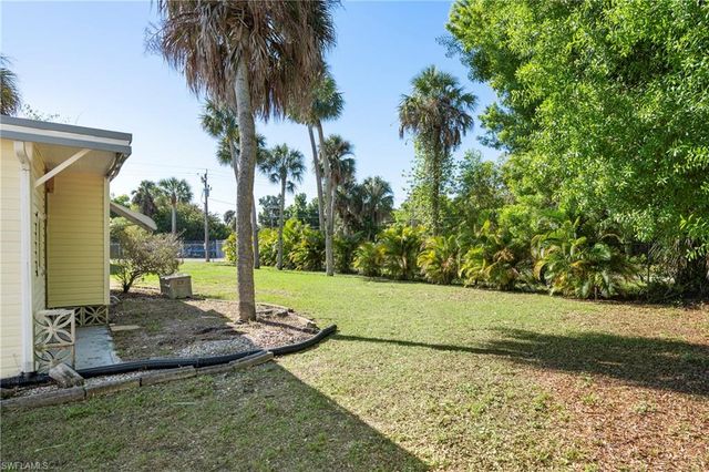 5503 Port RD, North Fort Myers, FL 33917