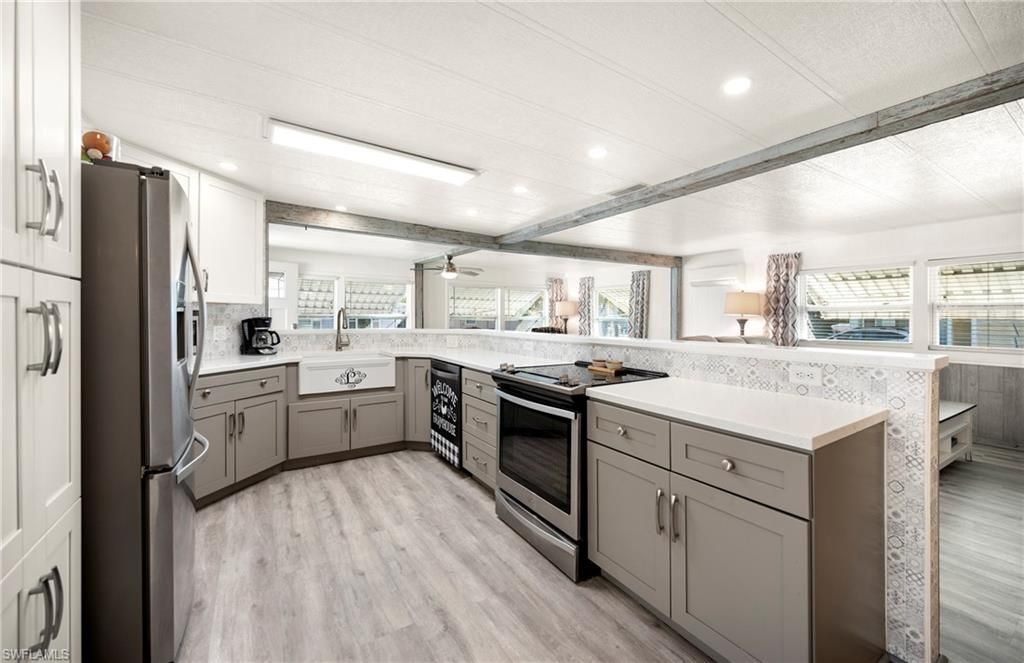 5503 Port RD, North Fort Myers, FL 33917