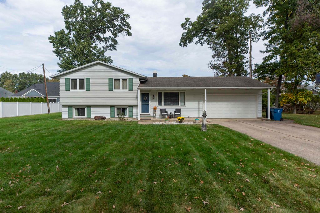 16177 Branchwood Lane, Granger, IN 46530