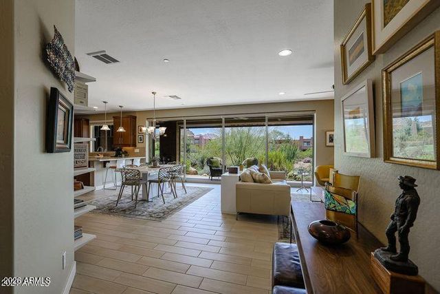 10260 E WHITE FEATHER Lane 1041, Scottsdale, AZ 85262