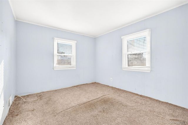 10 Sciortino Place, White Plains, NY 10607