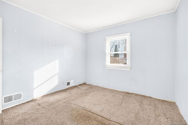 10 Sciortino Place, White Plains, NY 10607