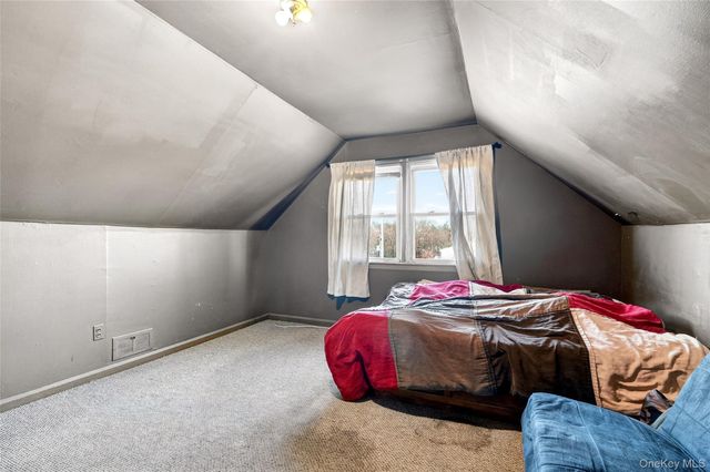 10 Sciortino Place, White Plains, NY 10607