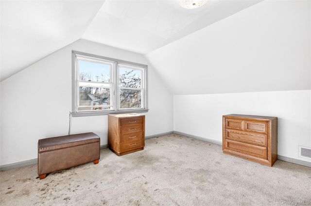 10 Sciortino Place, White Plains, NY 10607