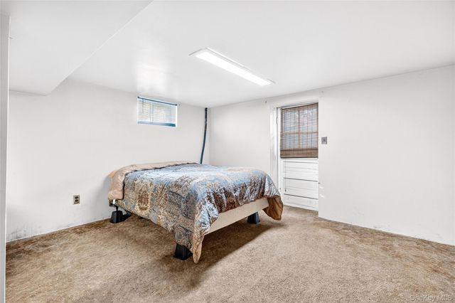 10 Sciortino Place, White Plains, NY 10607