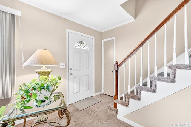 10 Sciortino Place, White Plains, NY 10607