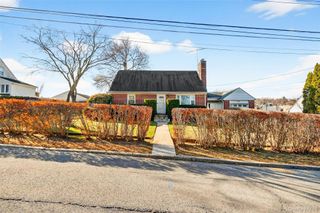 10 Sciortino Place, White Plains, NY 10607